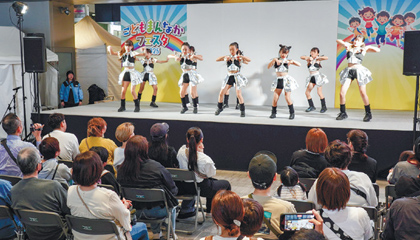 8 「こどもまんなかフェスタ2025」を開催