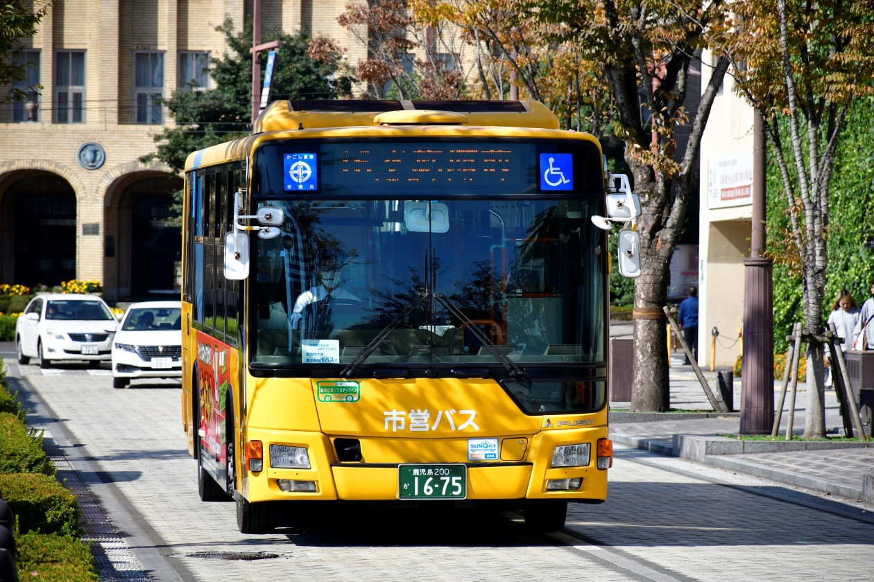 市電・市バスの通勤定期券利用者は休日などに割引があります