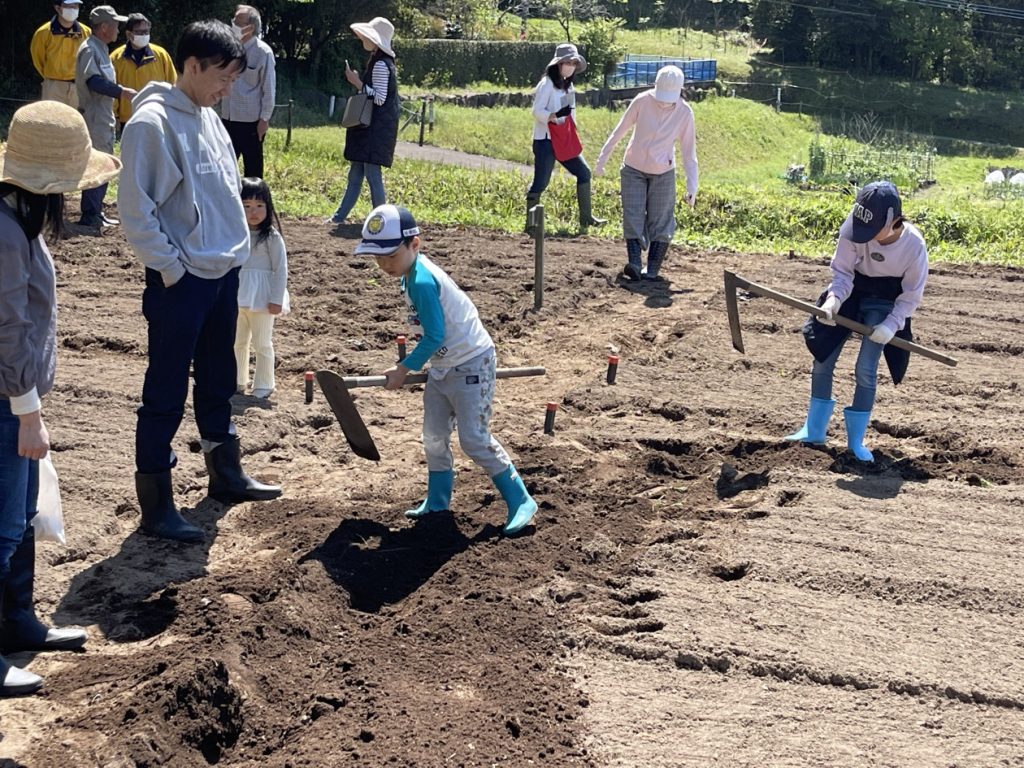 ①親子どろんこ農園