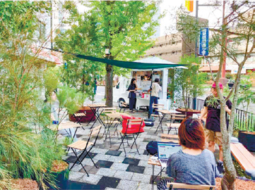 高見馬場交差点ポケットパーク設置の社会実験