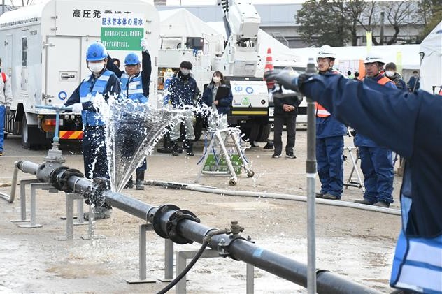 桜島火山爆発総合防災訓練（避難所体験・展示訓練）